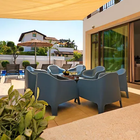 Evia - Walking To Med Sea *