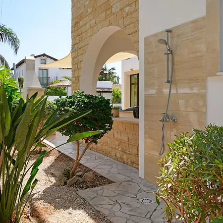 Evia - Walking To Med Sea *