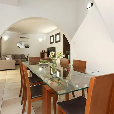 Villa Evia - Walking To Med Sea *