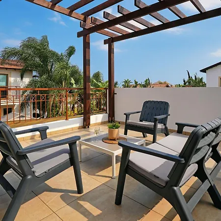 Evia - Walking To Med Sea