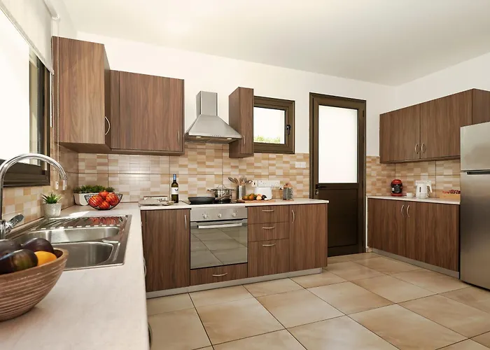 Villa Evia - Walking To Med Sea Ayia Napa