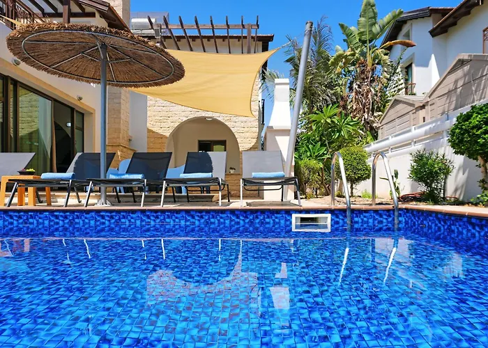 Evia - Walking To Med Sea