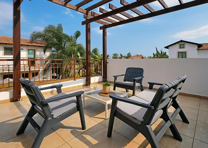 Evia - Walking To Med Sea