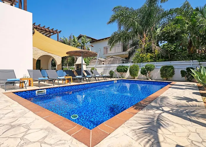 Evia - Walking To Med Sea